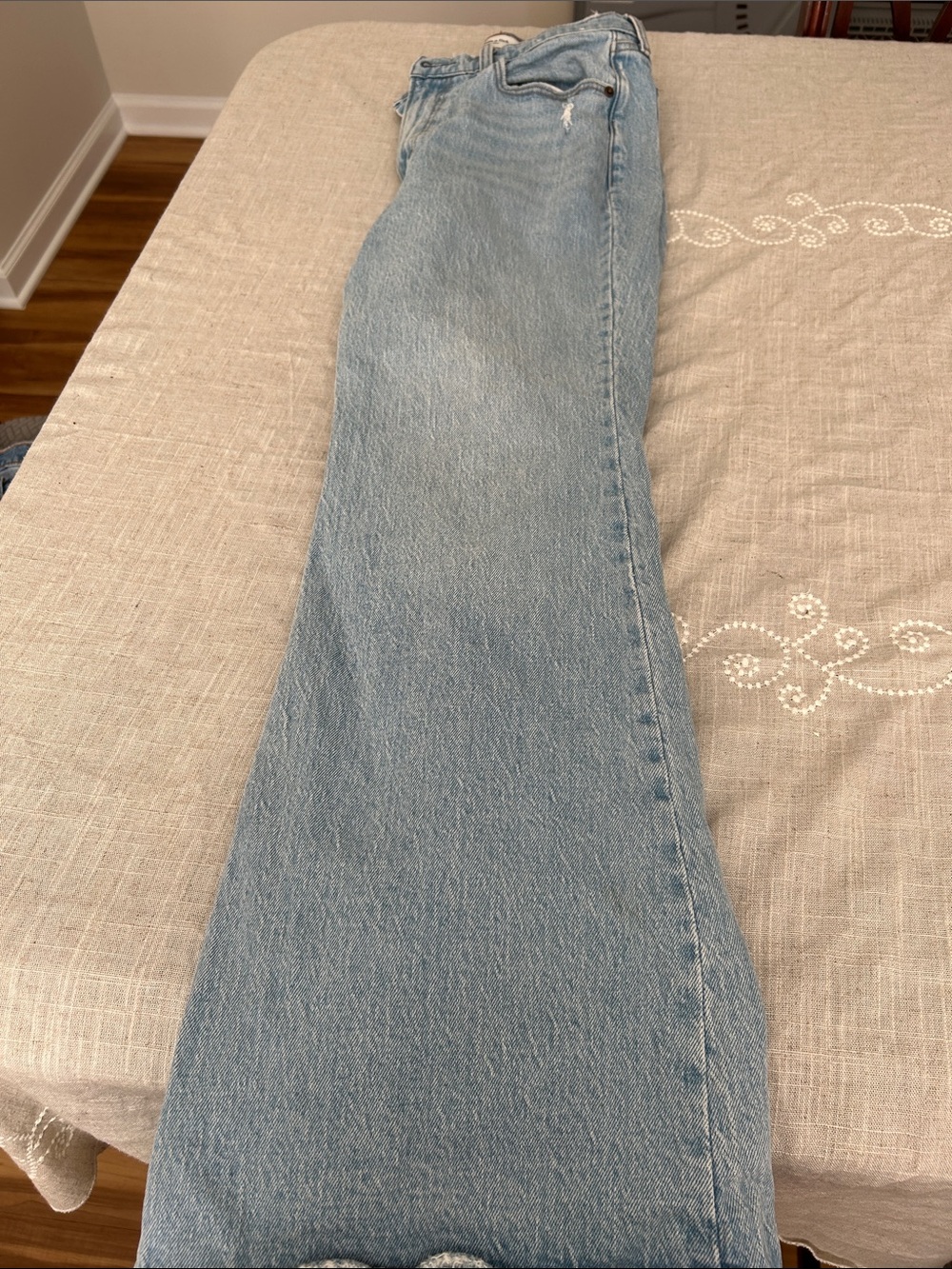 Abercrombie & Fitch Light Wash High-Rise Straight Jeans